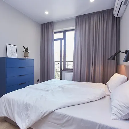 New Near The Sea And Arcadia Apartment Odesa